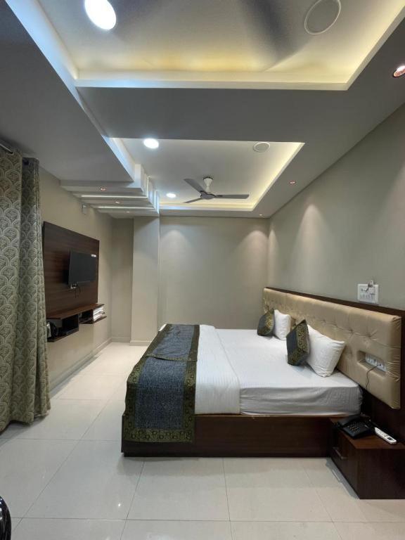 Vishwanath Inn Varanasi Bagian luar foto